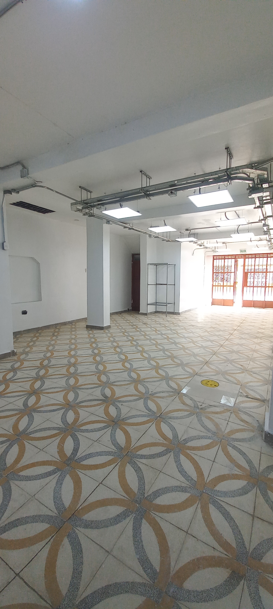 garage cochera interior alojamiento chiclayo